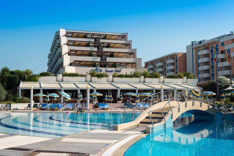 Savoy Beach Hotel