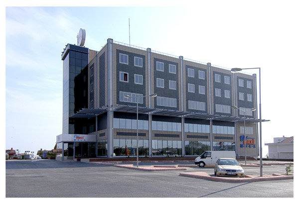 Hotel Maxi Mola