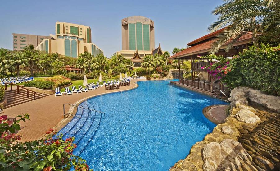 Gulf Hotel Bahrain Convention & Spa 5* Бахрейн, Манама