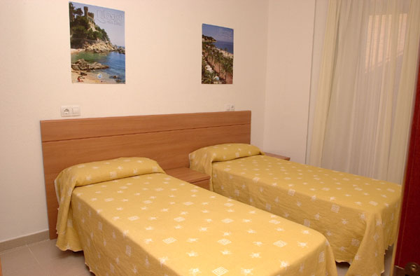 AR Dosjoimi Apartments