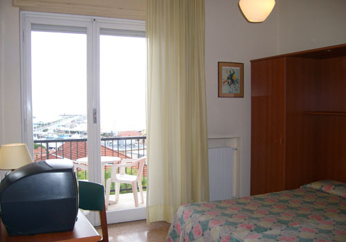 Robinia Hotel