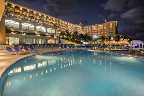 Golden Parnasus Resort