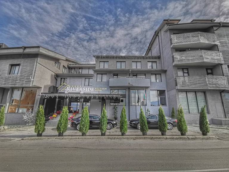 Riverside Boutique Hotel