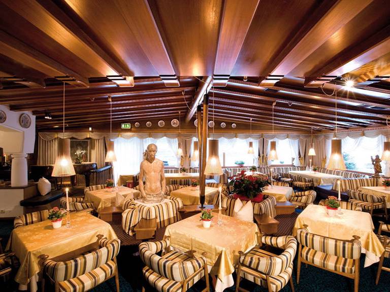 Art Hotel Cappella  4* S