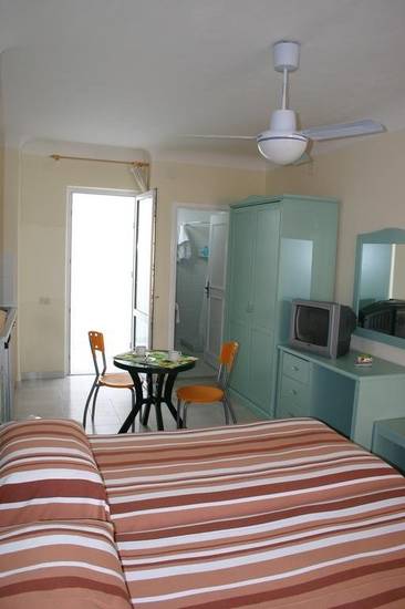 Tropical Holiday Resort 4* Италия, Искья