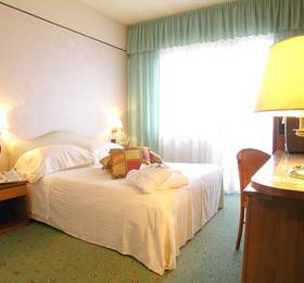Golden Tulip Waldorf Hotel в Римини