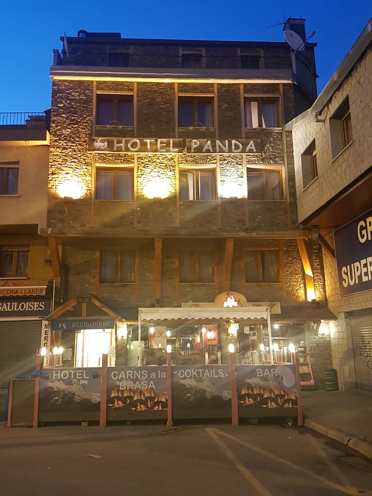 Panda Hotel