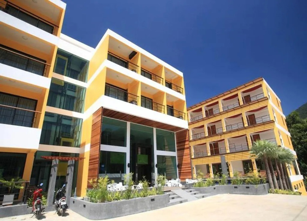 Keeree Ele Hotel