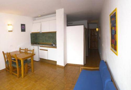 Apartamentos Confort Plaza 2* Испания, Ибица