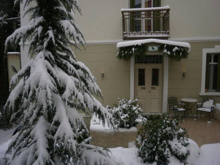 Allahou Guesthouse Kastoria