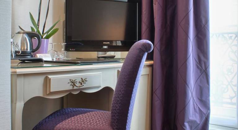 Hotel Champs-Elysees Friedland by HappyCulture