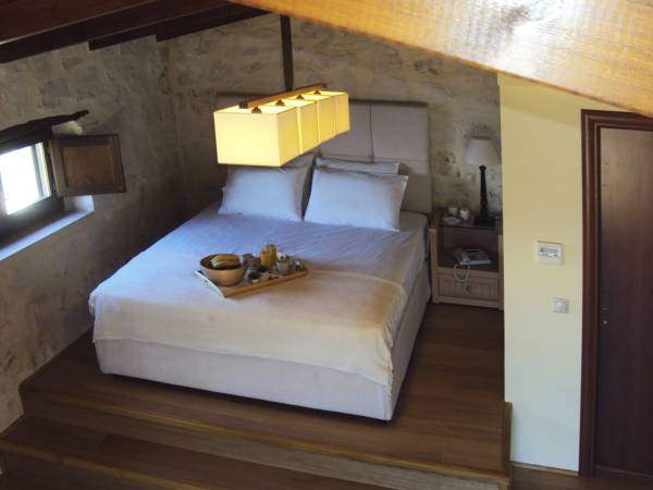 Exensian Villas & Suites