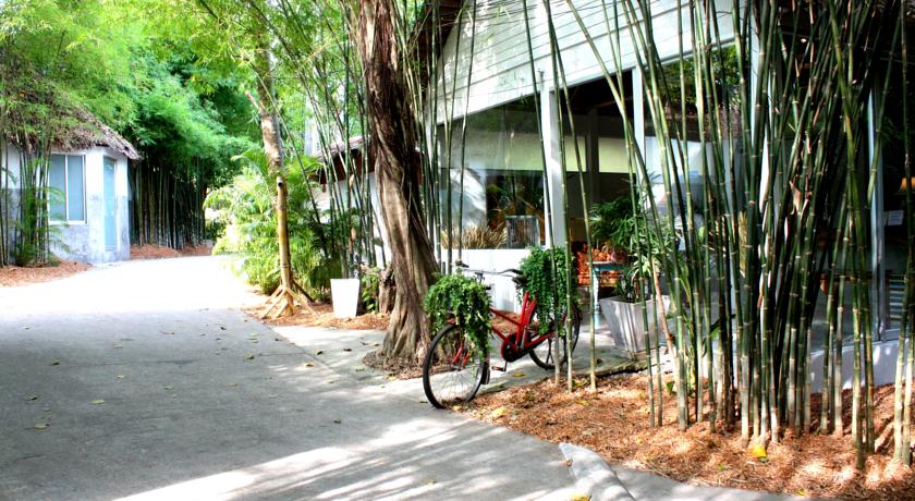 Milky Bay Resort 3*
