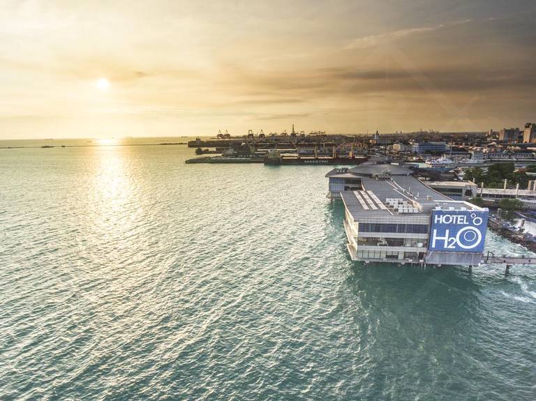 Hotel H2O