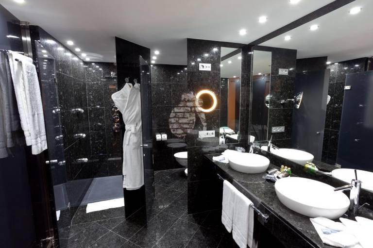Starc Hotel