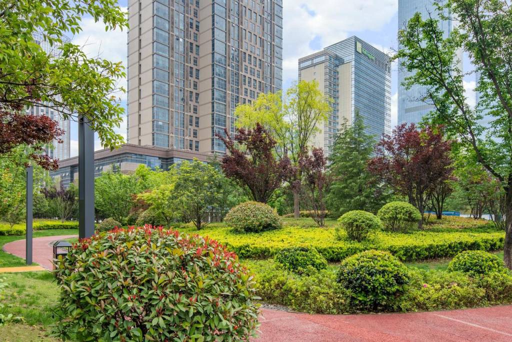 Holiday Inn Xi'an Greenland Century City 4*