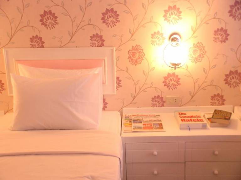 Angket Hip Residence