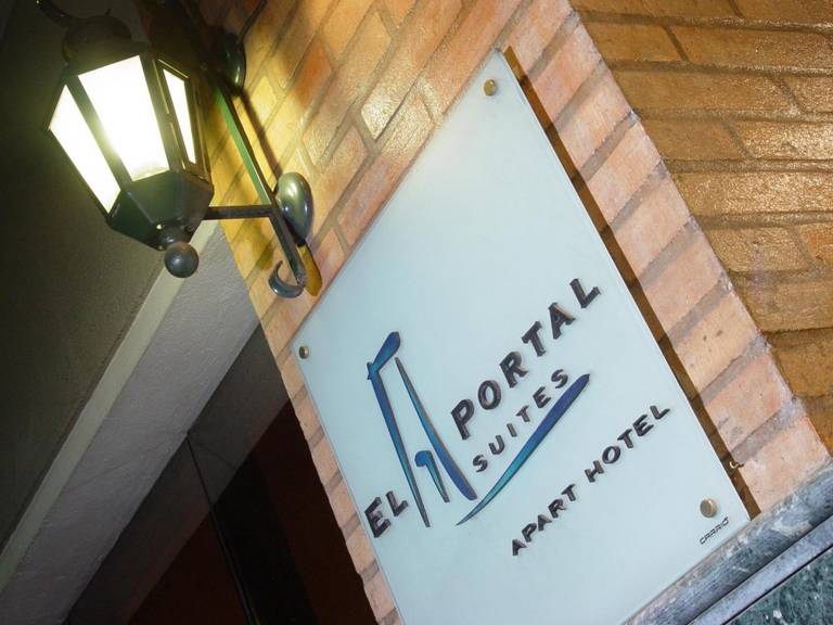 El Portal Suites