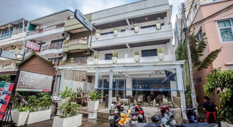 Patong Nirvana Inn