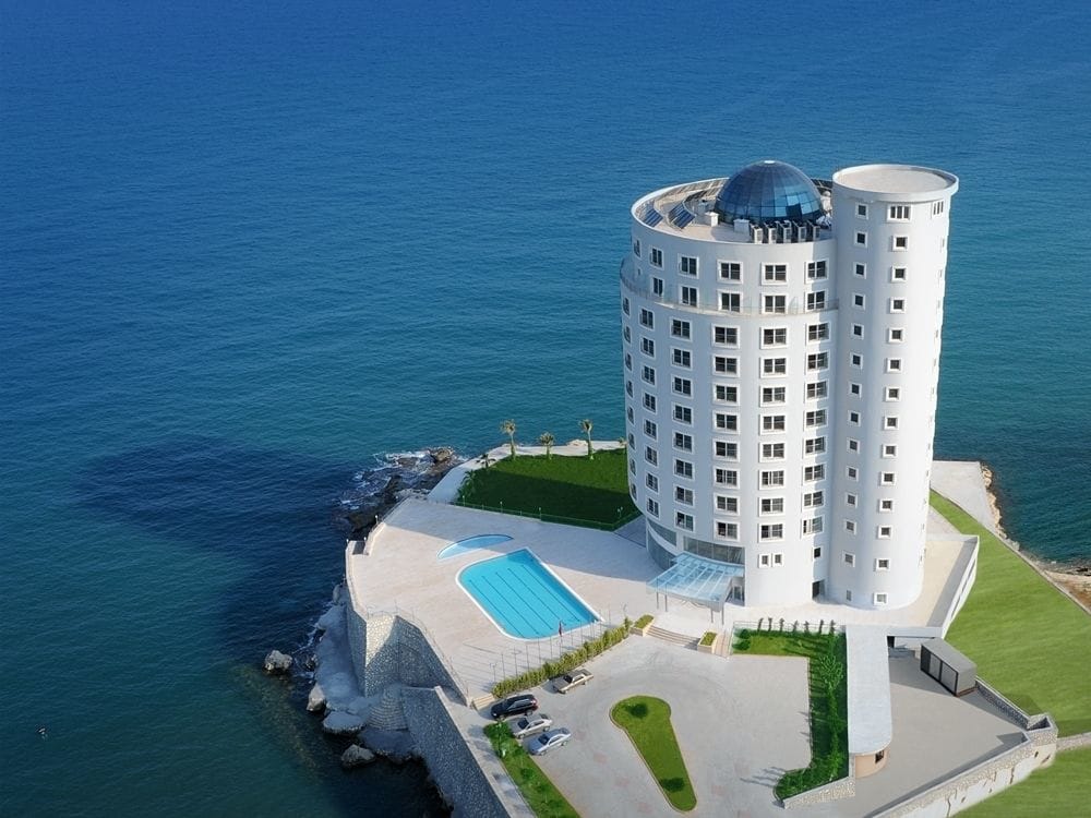 Lamos Resort Hotel & Convention Center 5*