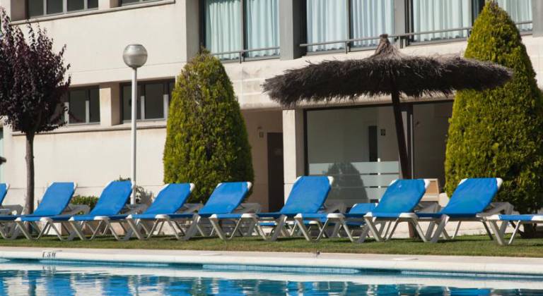 Atenea Park Suites Apartments