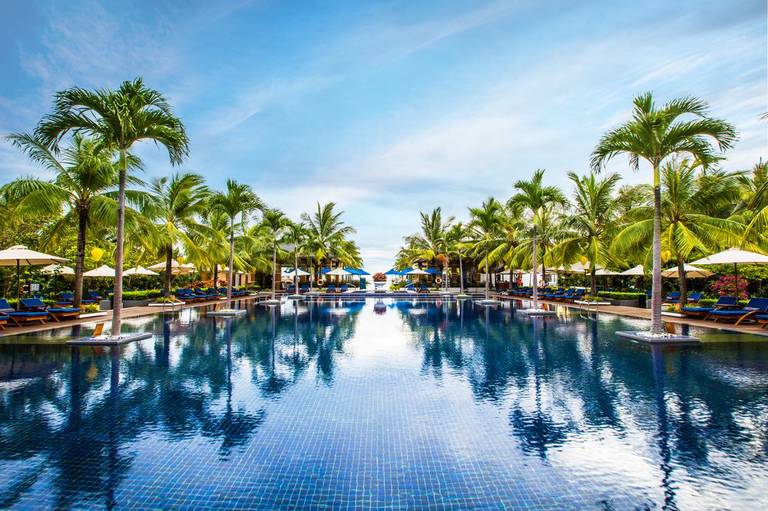 Sunrise Hoi An Beach Resort