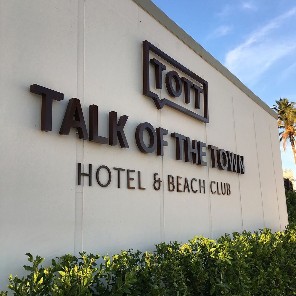Talk of the Town Hotel & Beach Club 2*