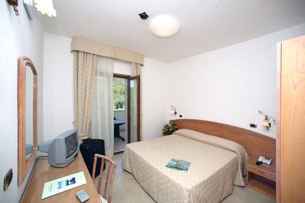 Portonuovo Hotel 4* Италия, Апулия