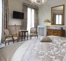 Claridge Paris в Париже