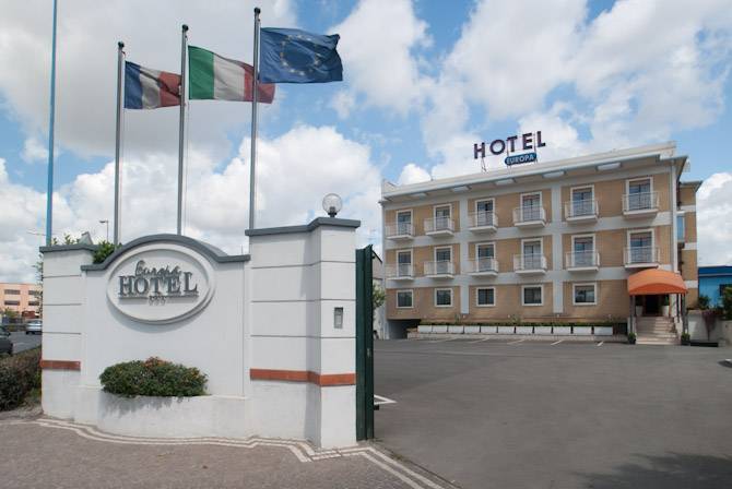 Europa Hotel 3* Италия, Неаполь