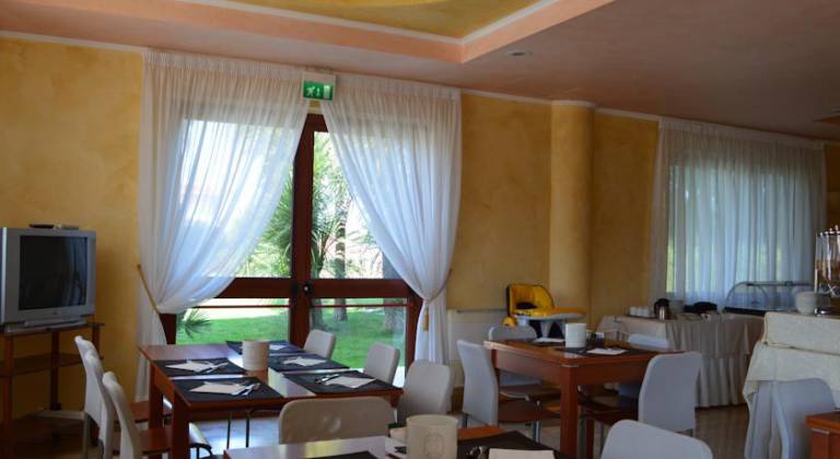 Parco Serrone Hotel