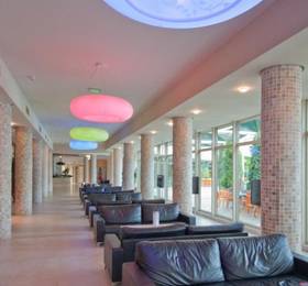 Jeravi Hotel, Primorsko в Приморско