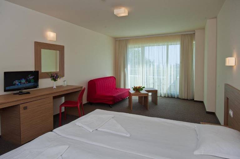 Jeravi Hotel, Primorsko