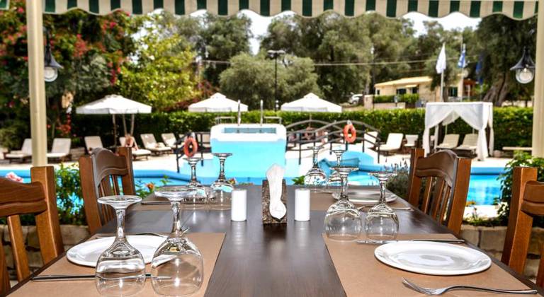 Paxos Club Apartments Hotel