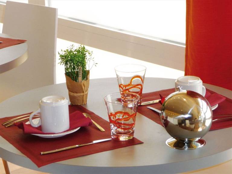 Residhome AppartHotel Roissy Village