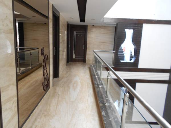 Delhi Pride Hotel