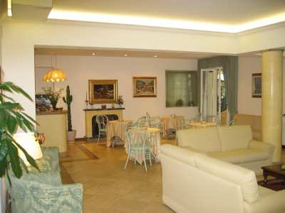 Piccolo Mondo Hotel