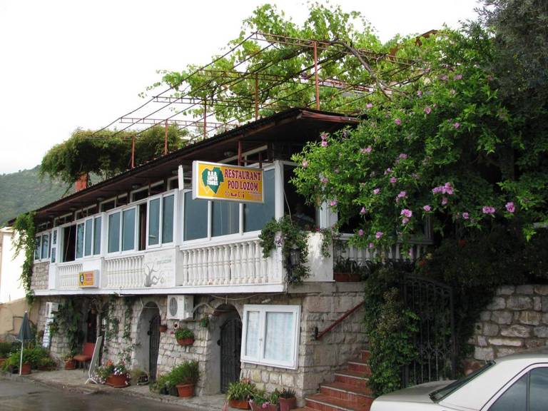 Pod Lozom GuestHouse