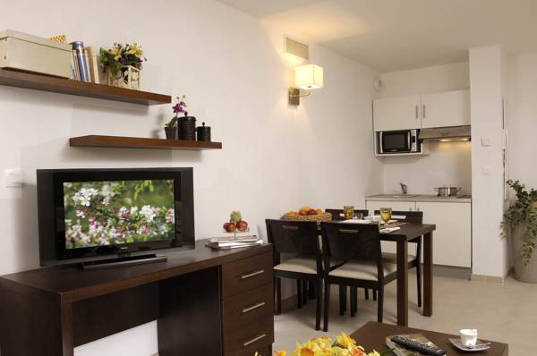 Residence Services Calypso