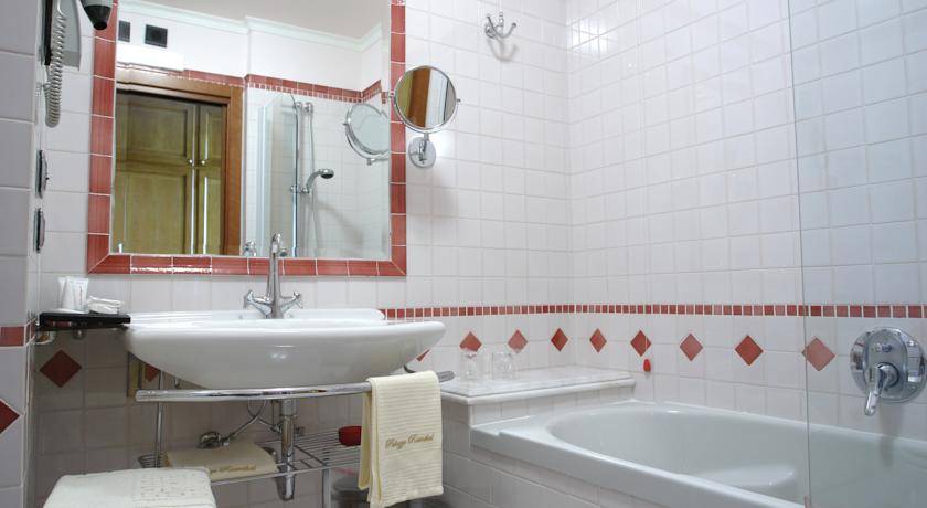 Palazzo Rosenthal Vesuview Hotel & Resort 4* Италия, Неаполь