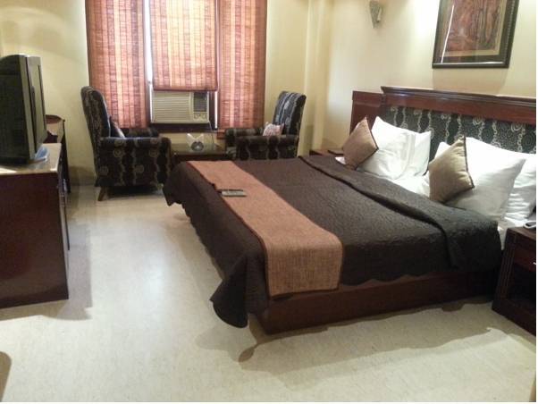T J S Royale Hotel 3* Индия, Нью-Дели