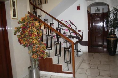 Hotel Rahul Palace