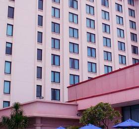 Туры в Redtop Hotel & Convention Center в Индонезии