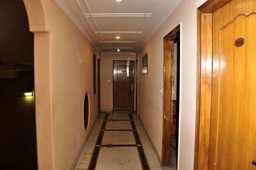 Hotel Apra Inn 3* Индия, Нью-Дели