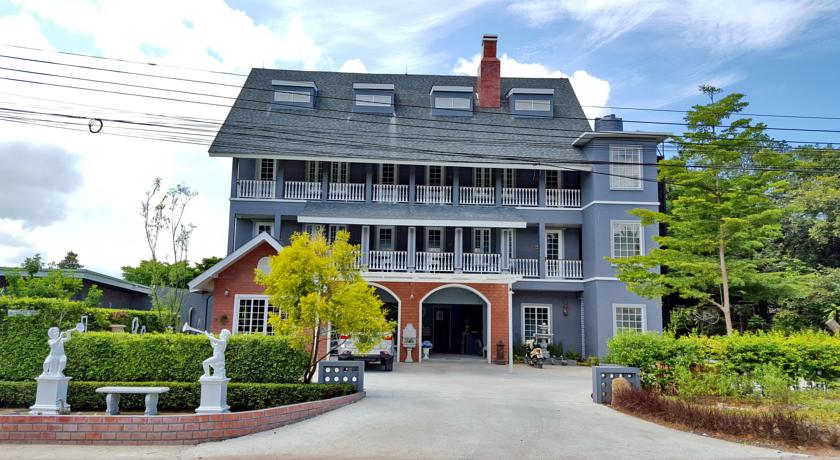 Perennial Resort 3*