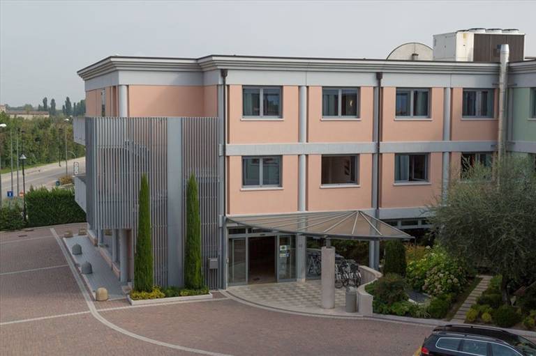 Montemezzi Hotel