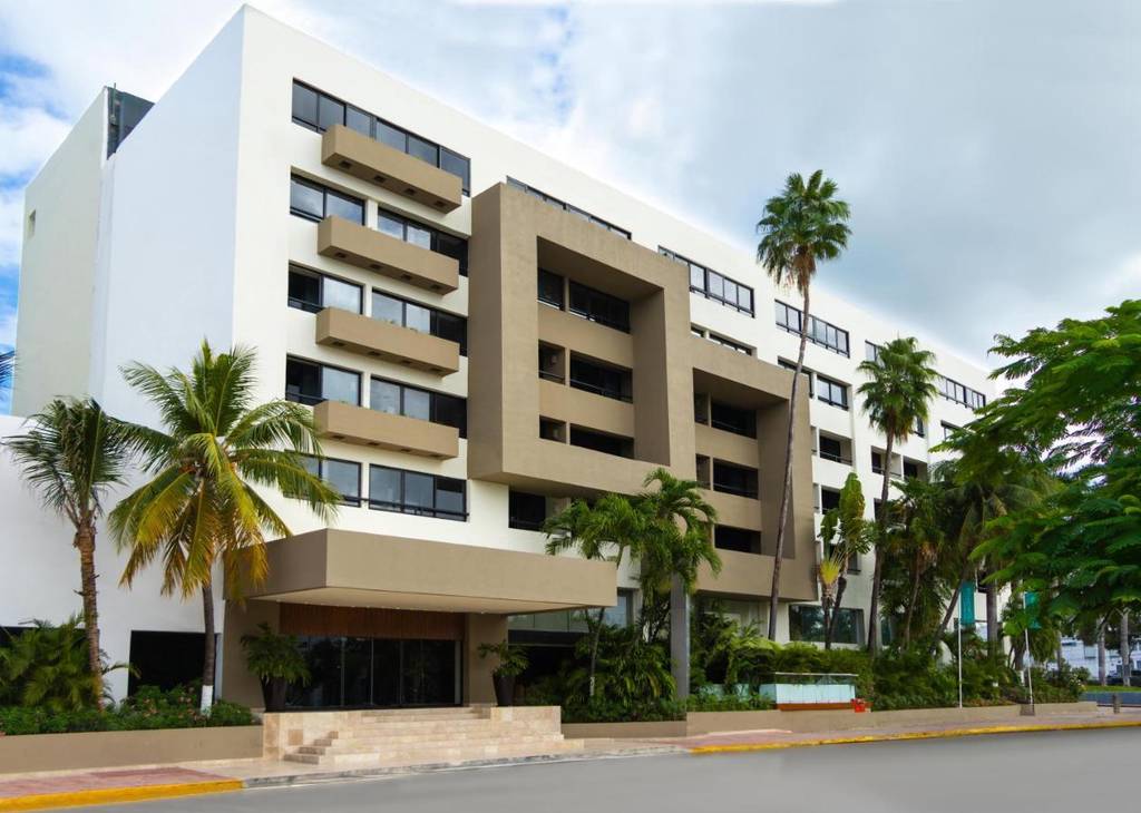 Smart Cancun by Oasis 3*
