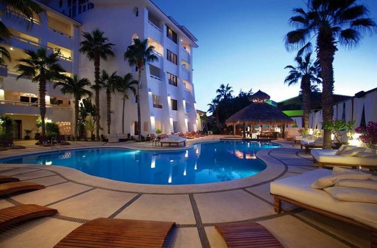 Bahia Hotel & Beach Club