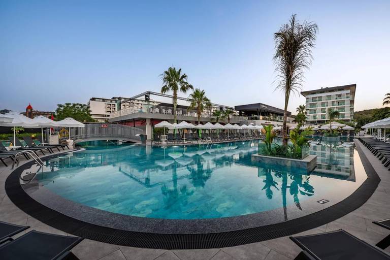 White City Resort & Spa