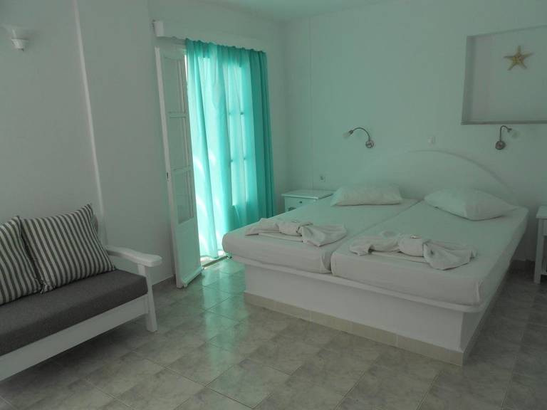 Nikolas Studios